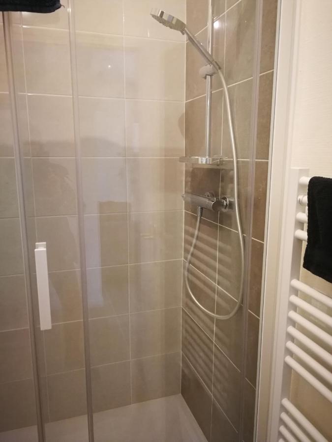 Appartement T4 Lumineux Avec Balcon - 3Eme Etage Sans Ascenseur Tarbes Bagian luar foto