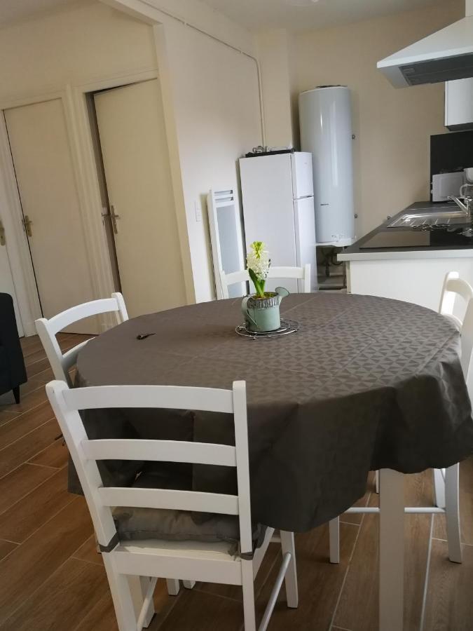 Appartement T4 Lumineux Avec Balcon - 3Eme Etage Sans Ascenseur Tarbes Bagian luar foto
